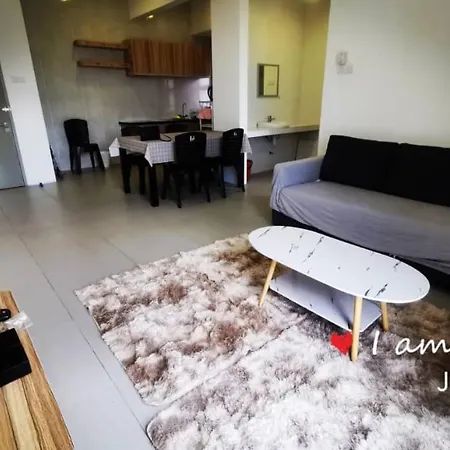 Studio Apartment Pasar Malam J.Louvre Tanah Rata Exterior photo